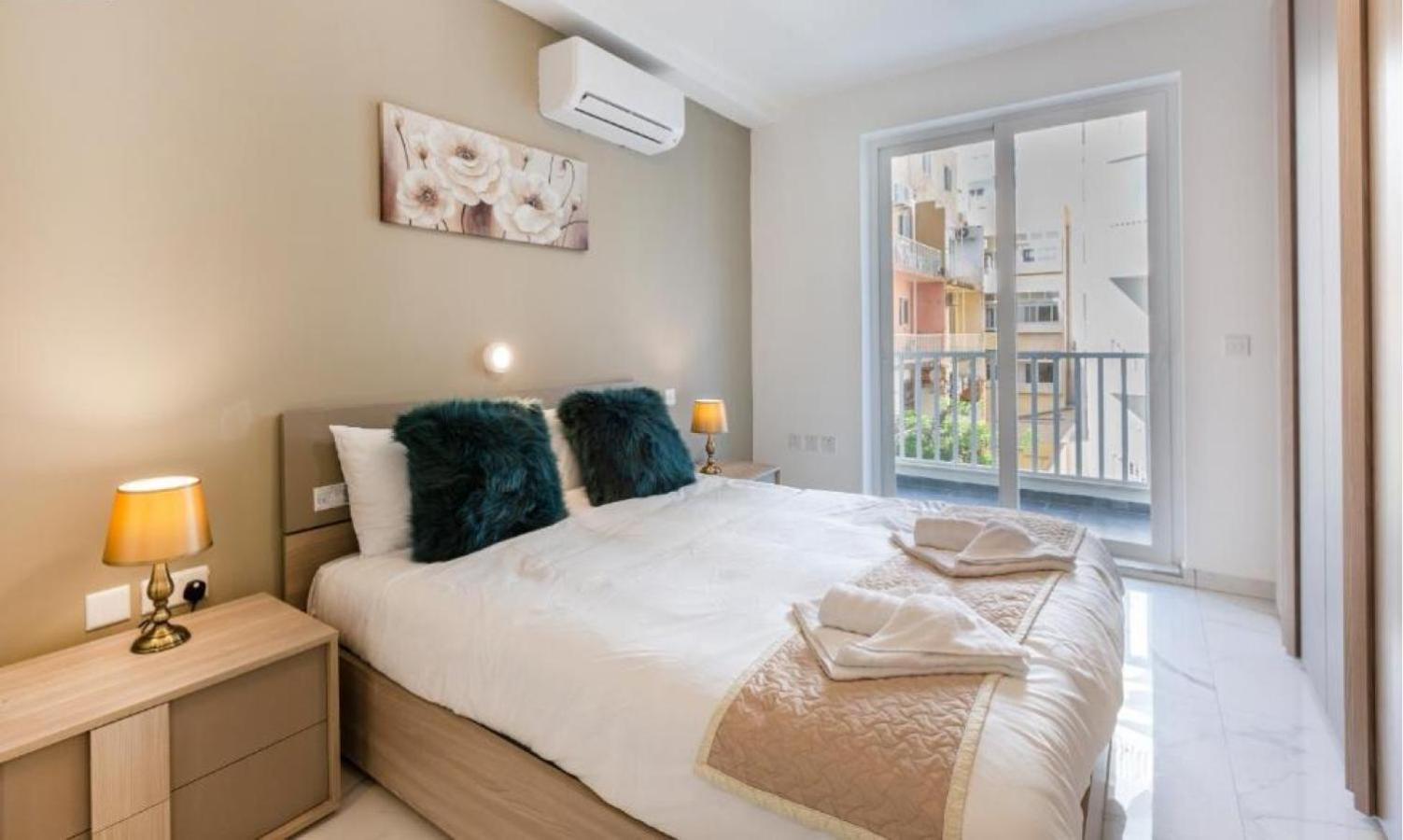New And Modern Home In Bugibba, Great Location 세인트폴스베이 외부 사진