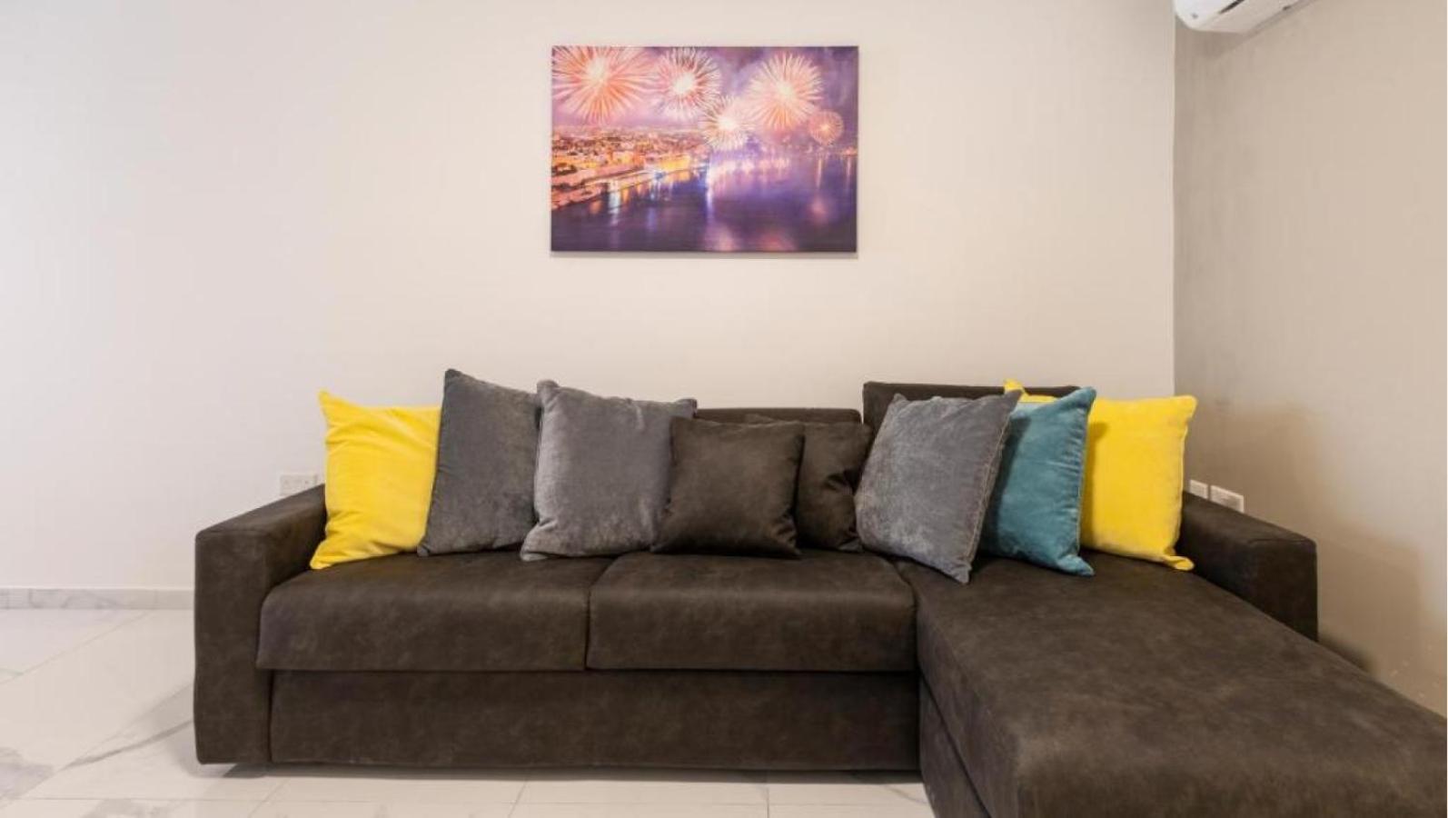 New And Modern Home In Bugibba, Great Location 세인트폴스베이 외부 사진